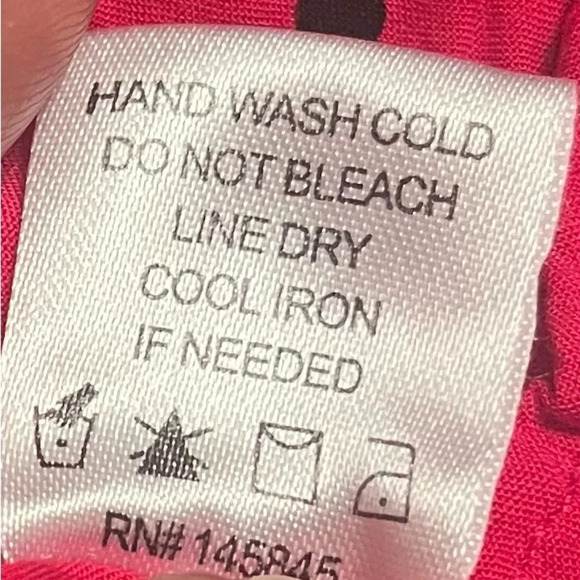 Alison Andrew’s red with black polka dots 100% rayon blouse, size Large - Picture 4 of 5